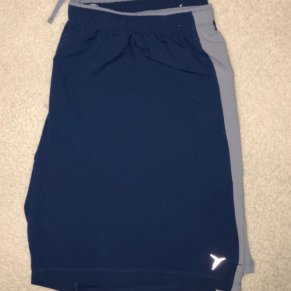 Men’s Old Navy athletic shorts